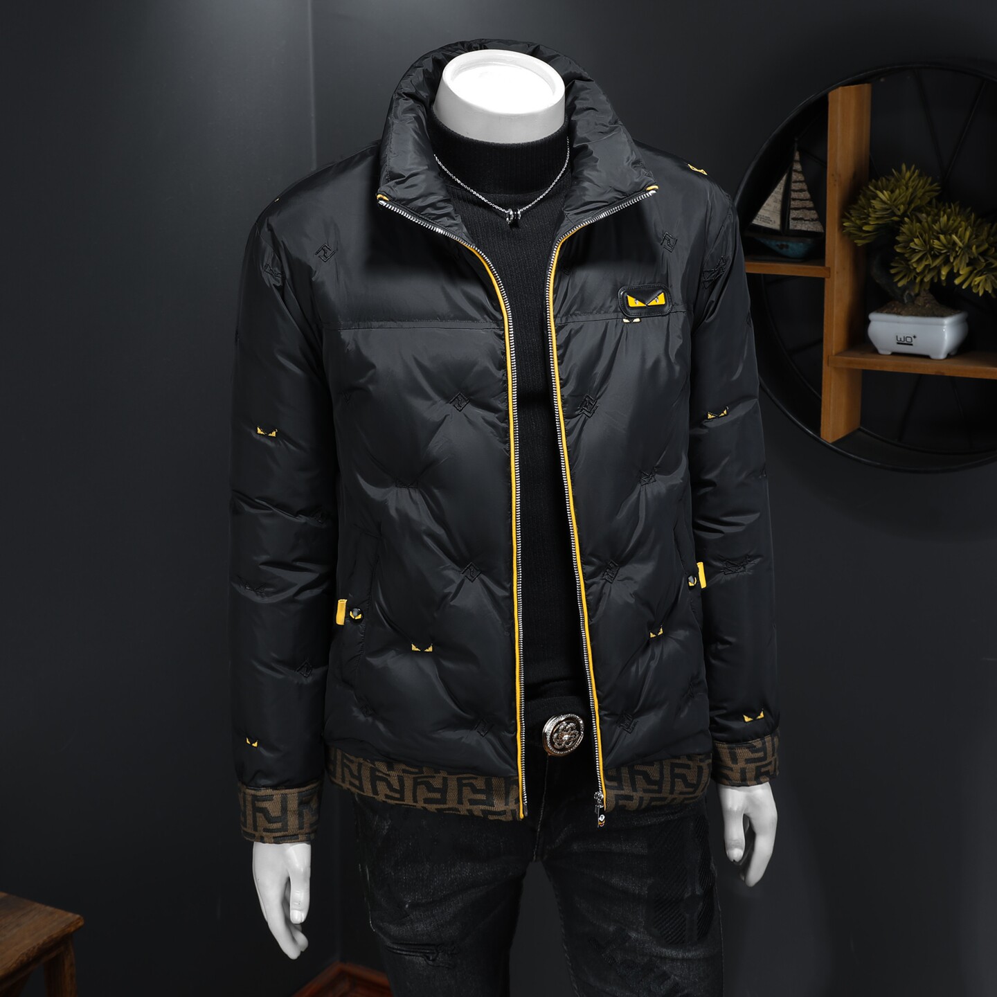 2025秋冬装刺绣90%绒立领羽绒服男钱塘6006-5108-P320假模图,男装羽绒服,钱塘6006(原3029)