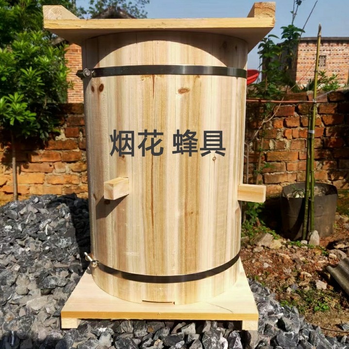 刺杉木蜂箱新款十字架款圆形蜂桶土养圆桶诱蜂桶外径32高48厚2cm
