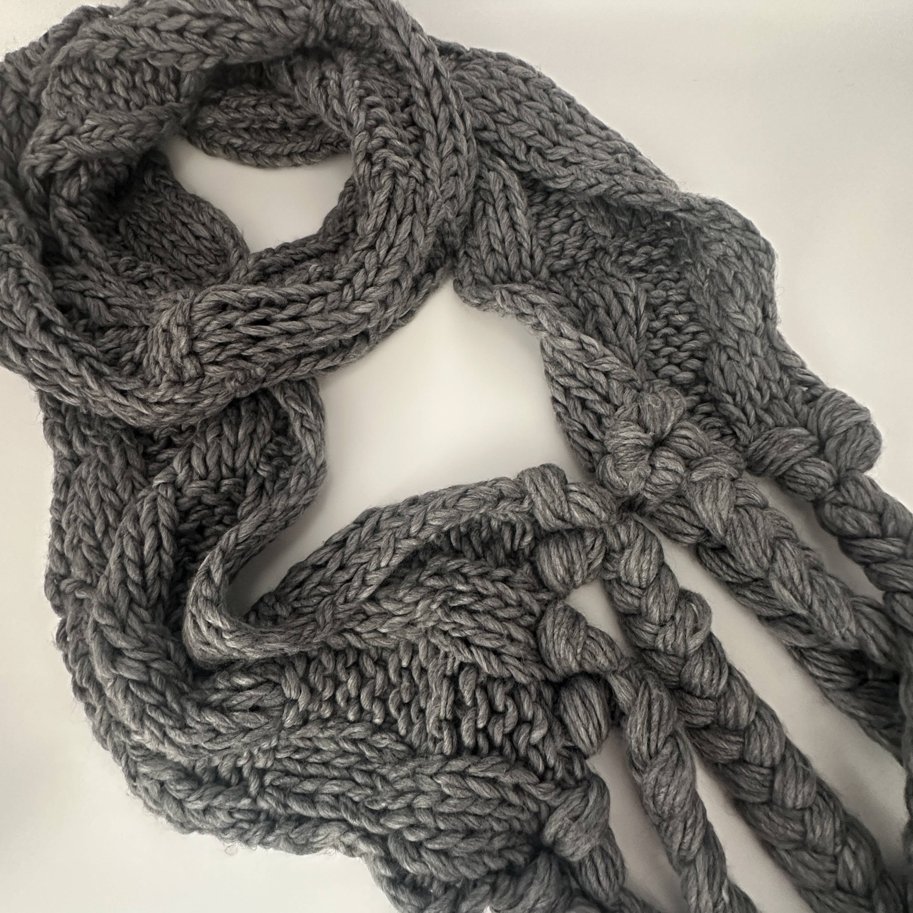 灰色麻花针织小众手工编织流苏秋冬围巾设计感保暖氛围感