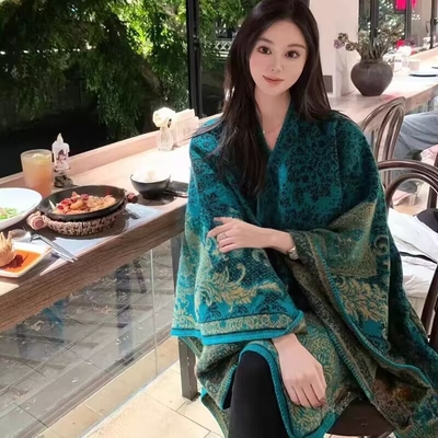 孔雀蓝披肩外搭女云南新疆西藏大西北旅游穿搭拍照民族风斗篷披风