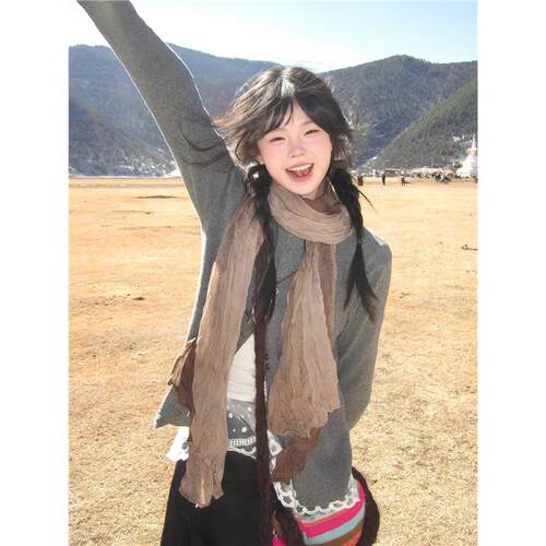 咖啡色渐变复古文艺棉麻围巾女新疆大西北沙漠旅游穿搭春褶皱丝巾