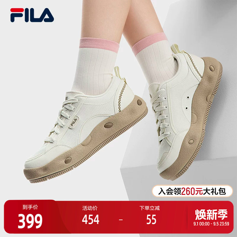 FILA斐乐女士复古帆布鞋图片
