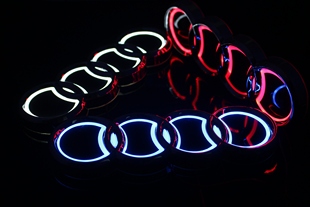 适用于5D奥迪车标亮光Q3后A1汽车Q5尾A3带灯A5发光标志灯led改装