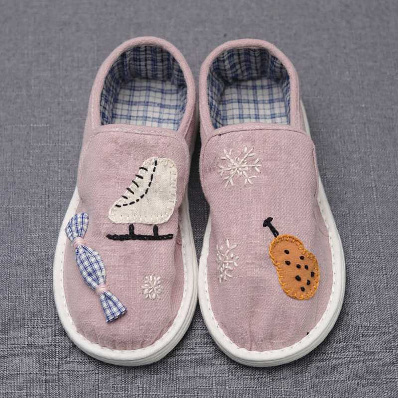 圆头复古风千层底绣花鞋