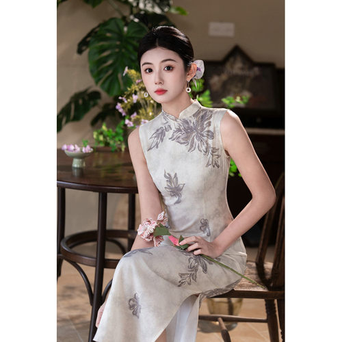 新中式复古无袖中长花色旗袍女
