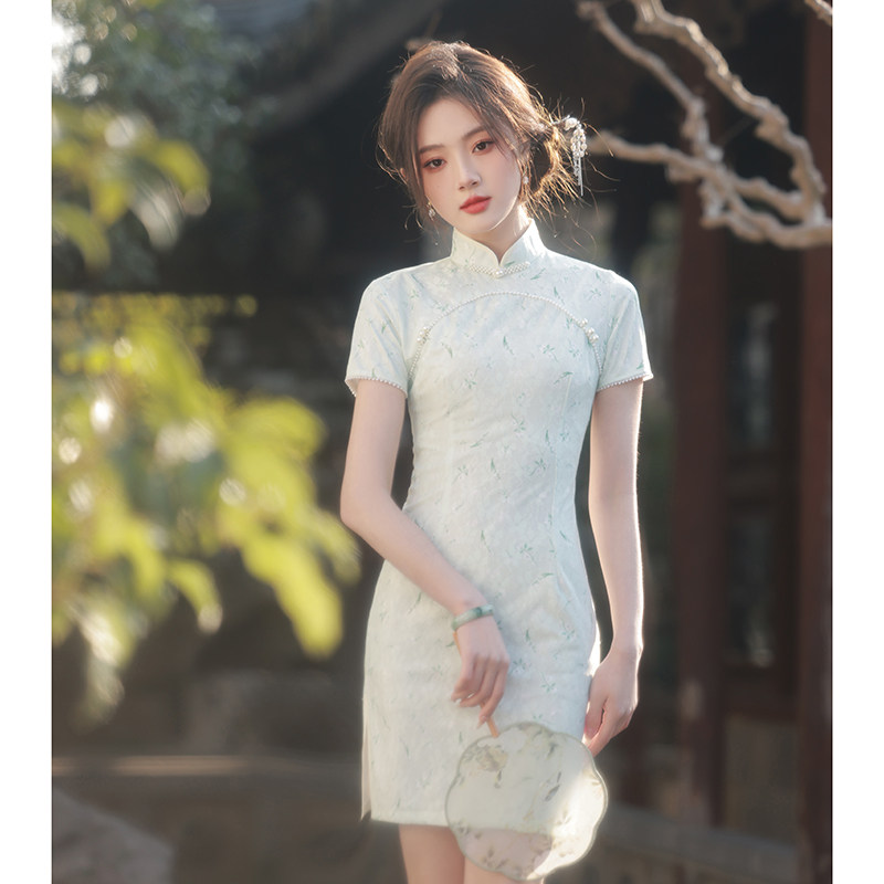 旗袍短款2025年新款夏季新式小清新改良版年轻款少女连衣裙高级感