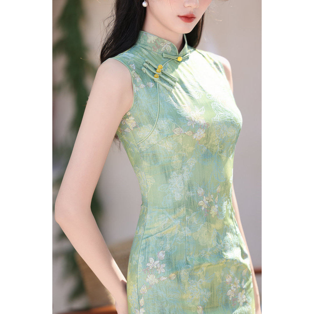 2026新款复古风新中式改良旗袍女无袖长裙浅绿花色修身连衣裙气质