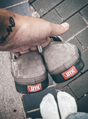 Aut VR3复古美式低帮男女板鞋棕灰色全麂皮立体棋盘格滑板板鞋