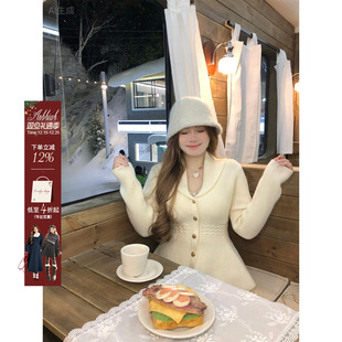 中古风毛织开衫 安妮不火气质收腰娃娃领撞色纽扣毛织衫 女微胖大码