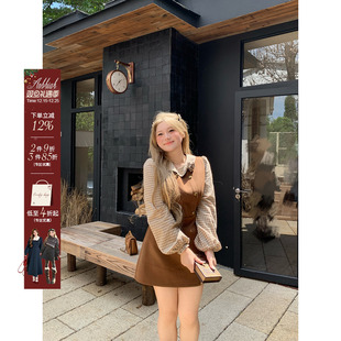 收腰裙子 法式 安妮不火 甜美娃娃领格纹麂皮拼接连衣裙女微胖大码