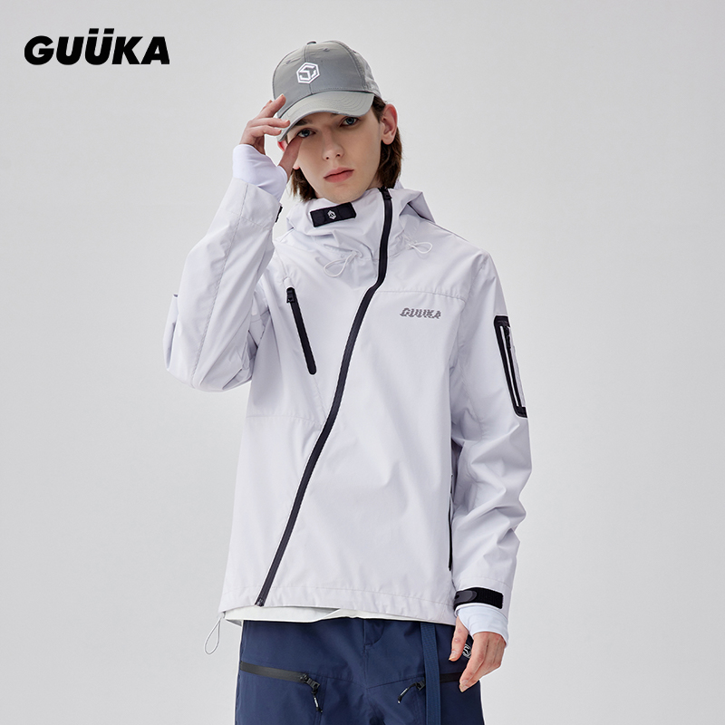 GUUKA TECH机能风浅灰色连帽风衣男秋山系户外防水冲锋衣外套宽松
