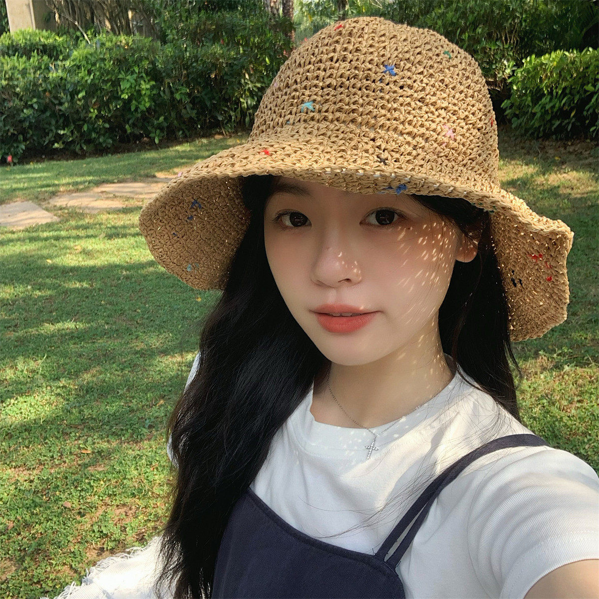 高品质纸草彩色度假草帽女夏季海边大檐沙滩帽可折叠防晒遮阳帽子