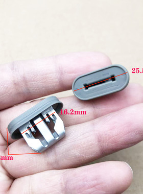 适用特斯拉 ModelY Model3汽车下边梁侧裙边固定灰色夹卡扣卡子座