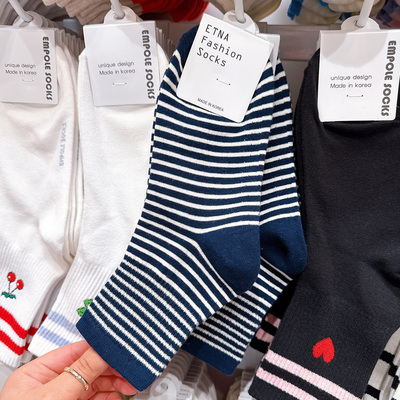 ETNA吸汗女棉条纹百搭春秋中筒袜