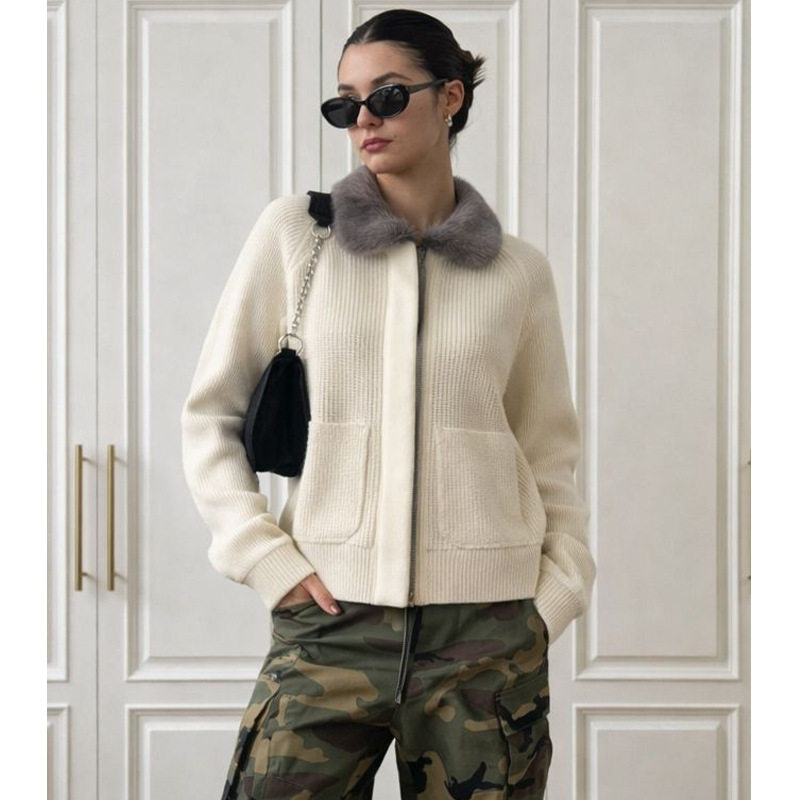 2025秋冬新款设计感暗扣针织开衫女设计感小众保暖毛领山羊绒上衣,女装/女士精品,毛针织衫,淘宝优惠券,粉丝福利购,淘宝优惠卷