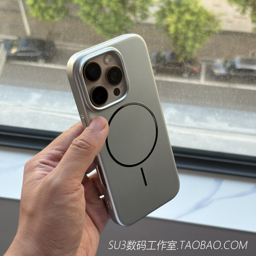 细圈磁吸充电适用iPhone16苹果17pro手机壳max钛银色15plus哑光电镀14金属感13磨砂12硬壳MagSafe高级Air轻薄