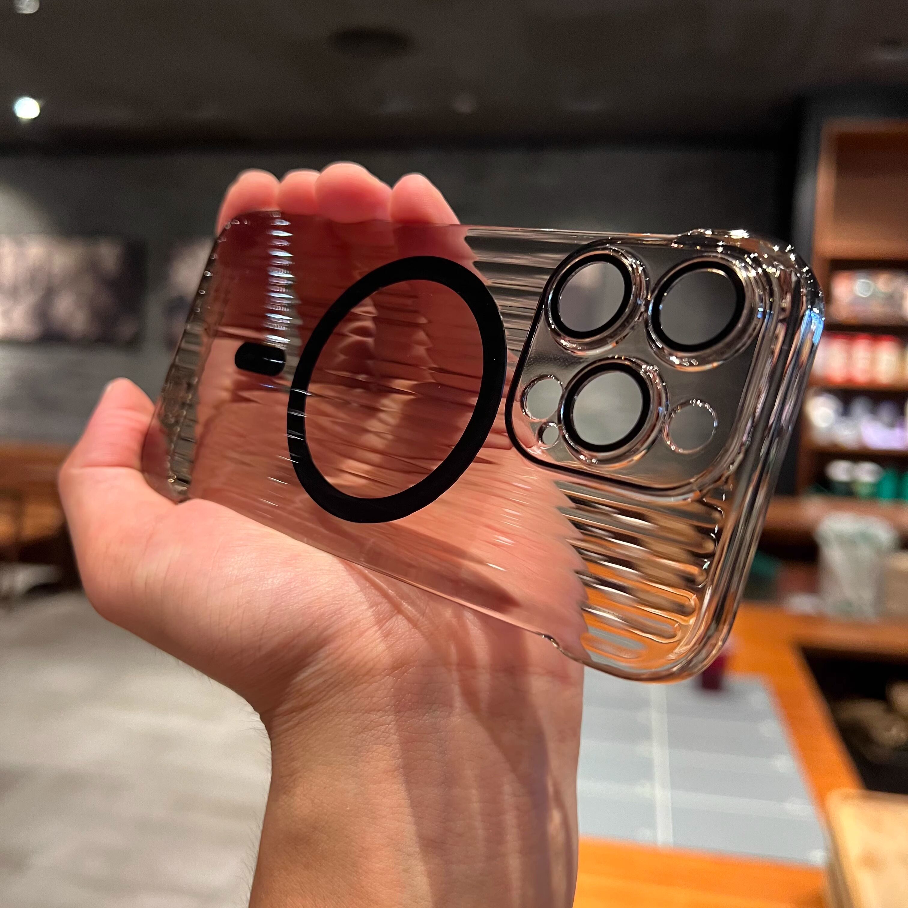 不发黄透黑磁吸瓦楞水波纹适用iPhone15ProMax苹果14plus手机壳13无边框12光栅16行李箱超薄裸感半包MagSafe