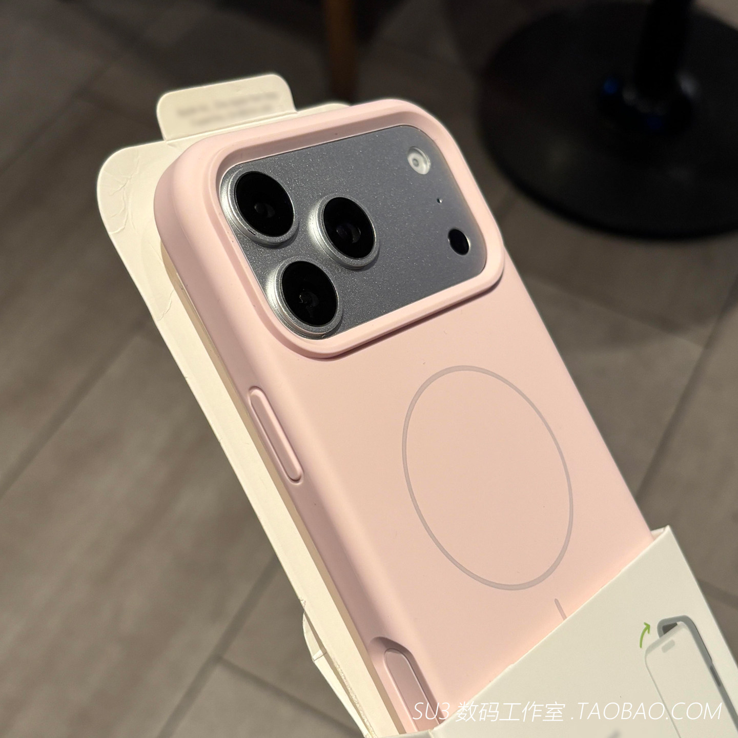 不会发黄磁吸充电适用小米17promax手机壳15s液态硅胶17ultra大孔14软糯13防滑高级感Magsafe防摔全包灰粉色