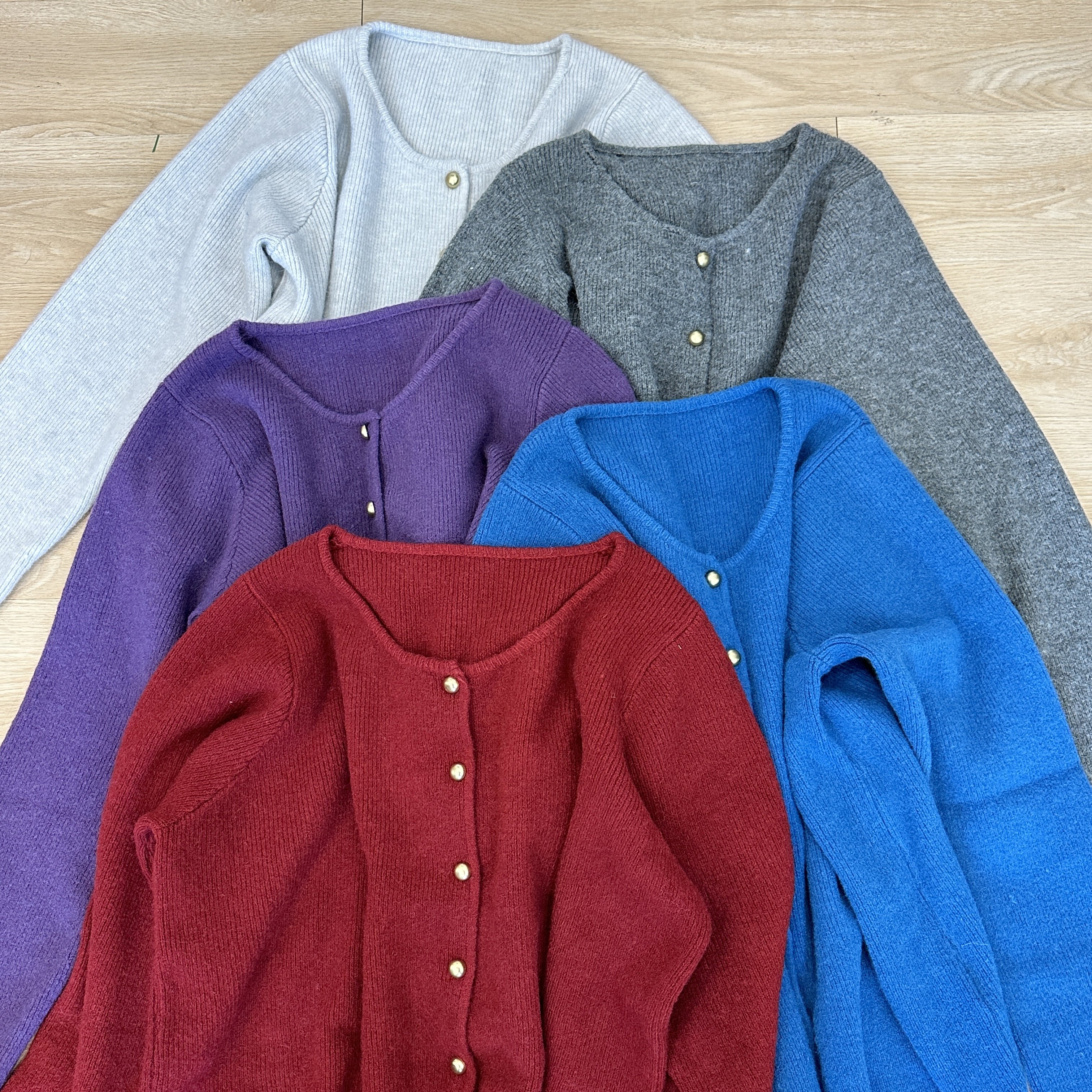 XY6006#【织风柔境】新款小金扣针织厚实开衫