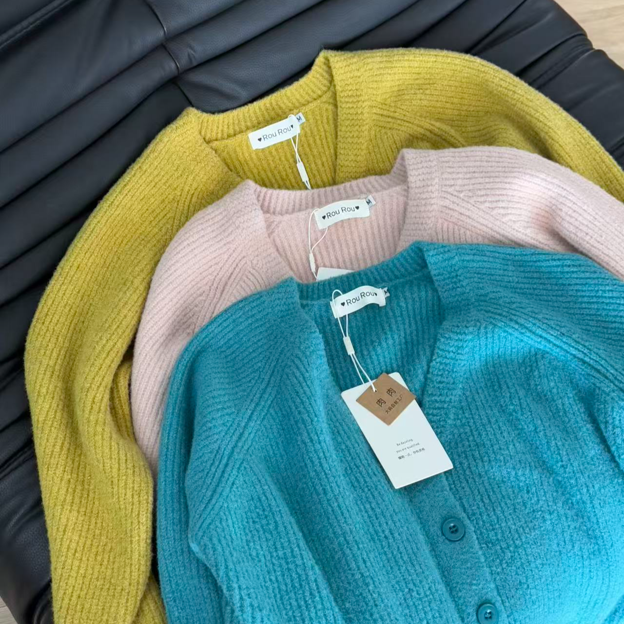 2356#【温柔邂逅】小众减龄韩系v领百搭针织衫,女装/女士精品,毛针织衫,淘宝优惠券,粉丝福利购,淘宝优惠卷