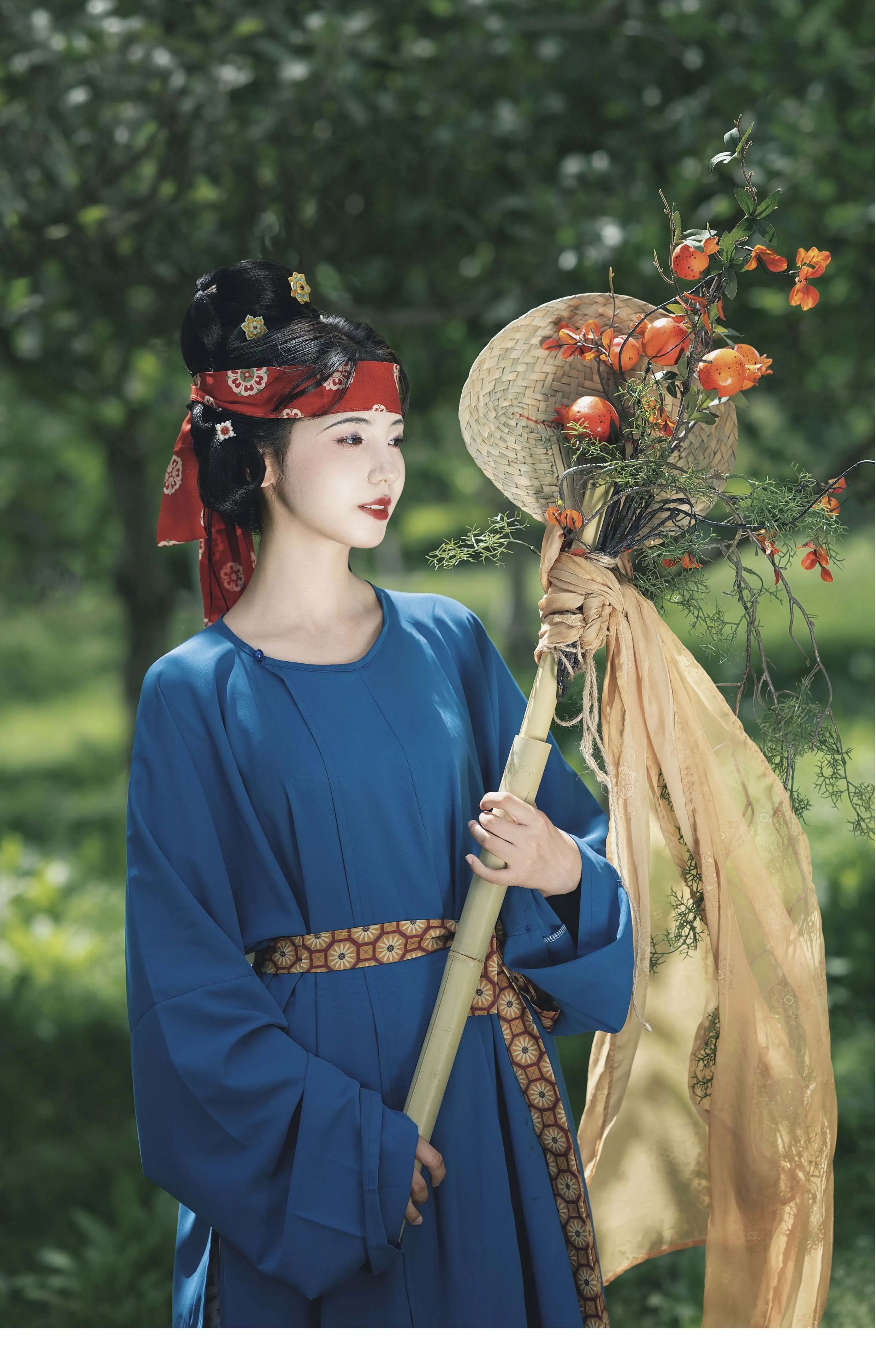檀栾院唐制复原款圆领袍女汉服