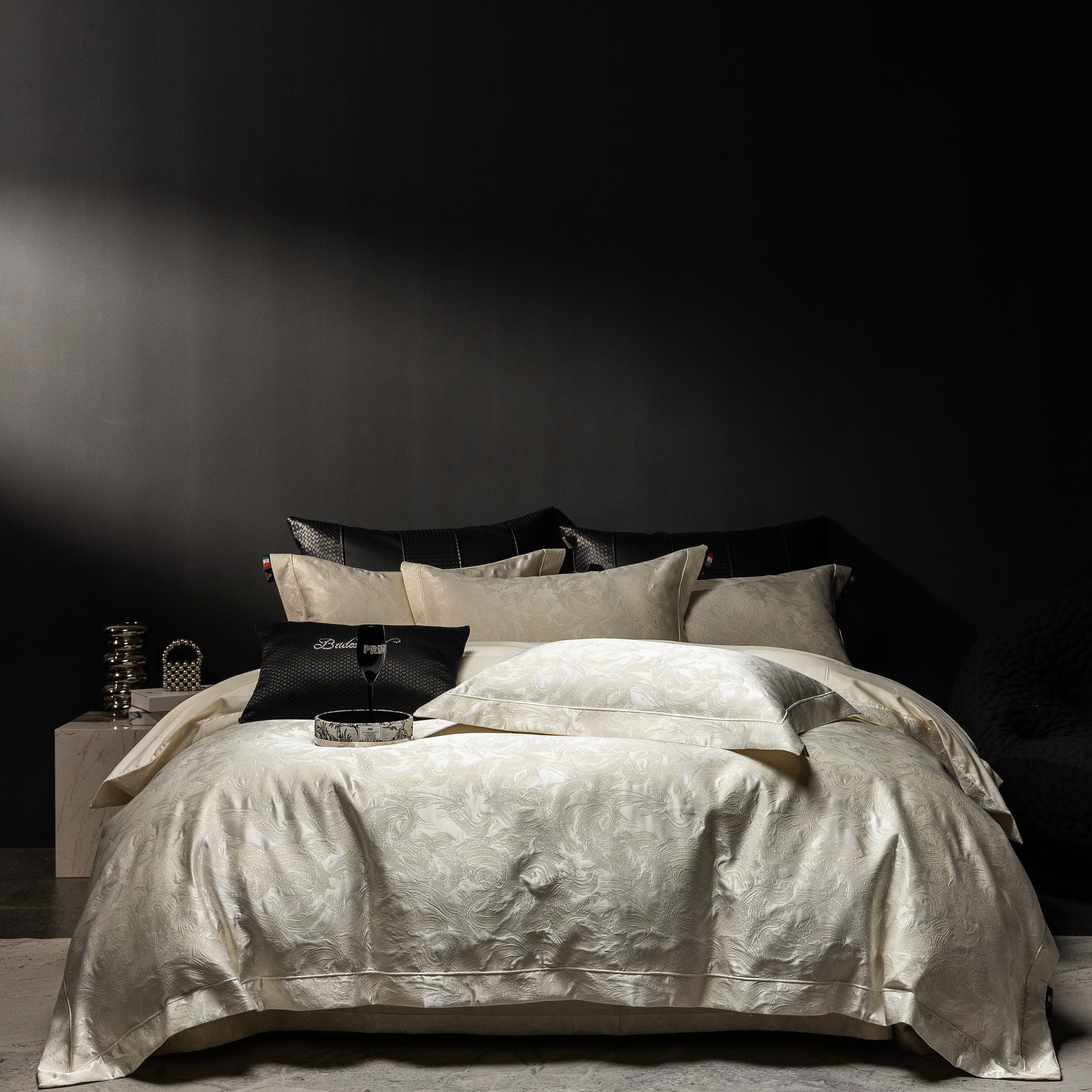 2025新款天丝棉MOOCO云感厚织科技透气层高精密色织提花四件套