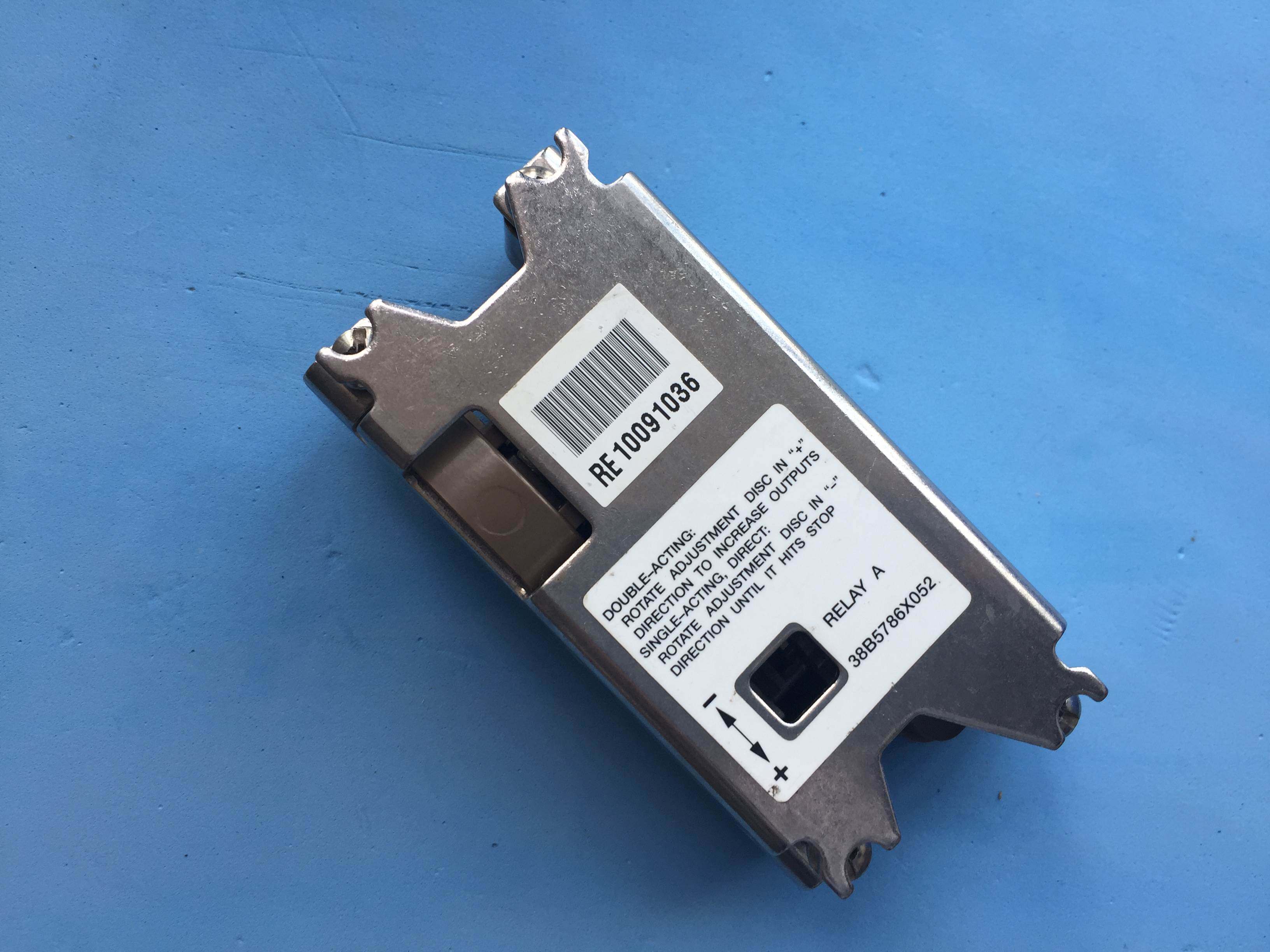 38b5786x052 fisher气动放大器拆机9成新现货就1个