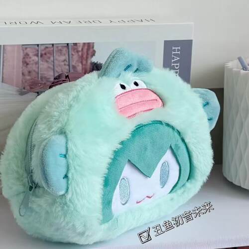 新款可爱变装初音笔袋