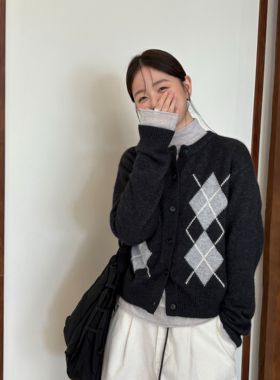 T.G-高级感复古通勤菱格撞针织开衫（含40浣熊绒）25872