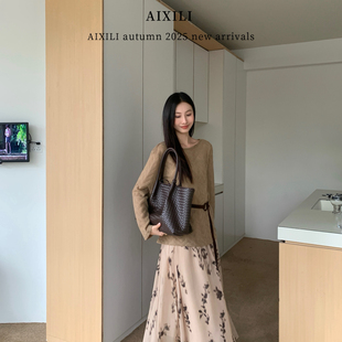 2025秋极简松紧腰优雅气质印花伞裙半身裙15228 AIXILI爱西里