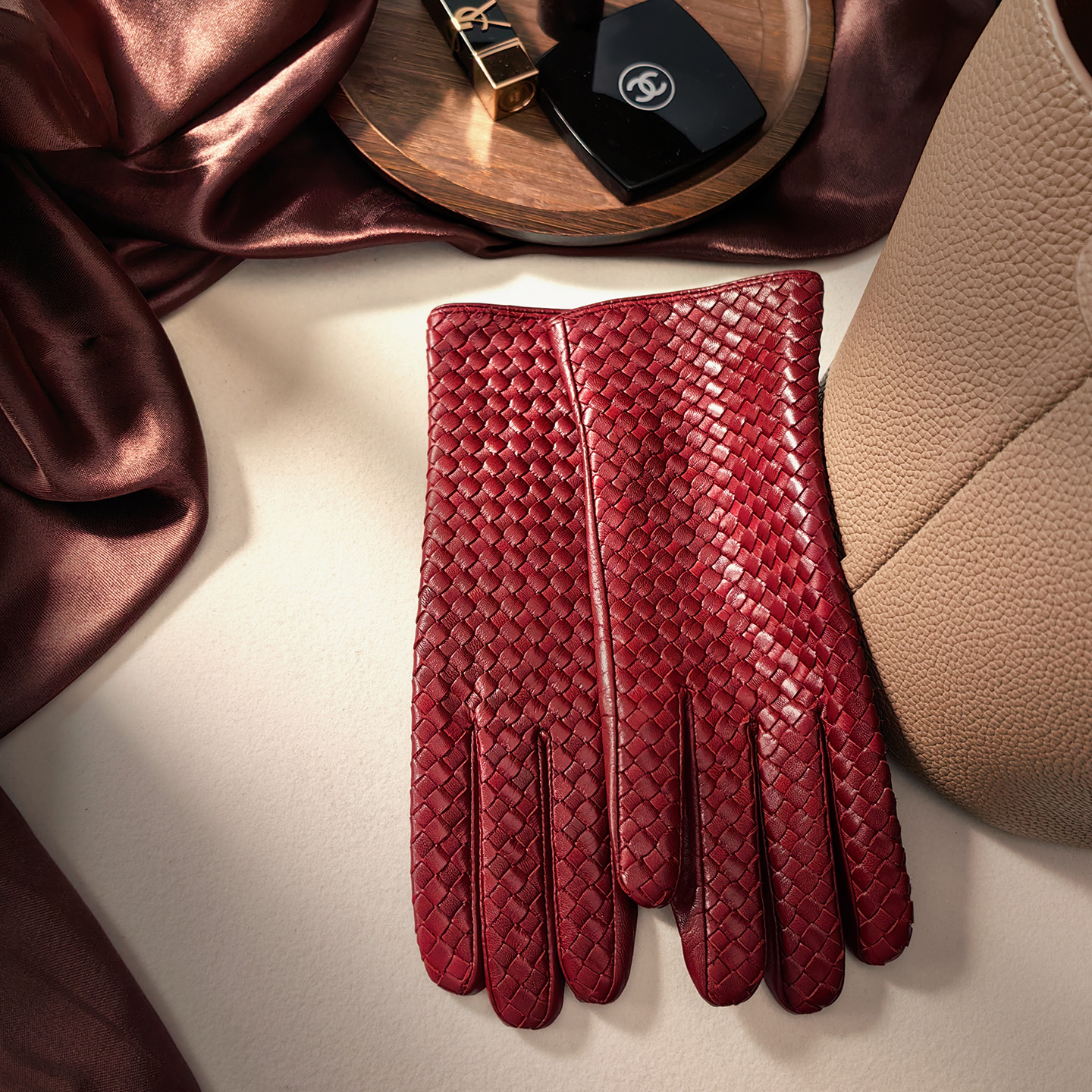 编织真皮手套女士薄款手机触屏进口小山羊皮全手工保暖骑车秋冬季