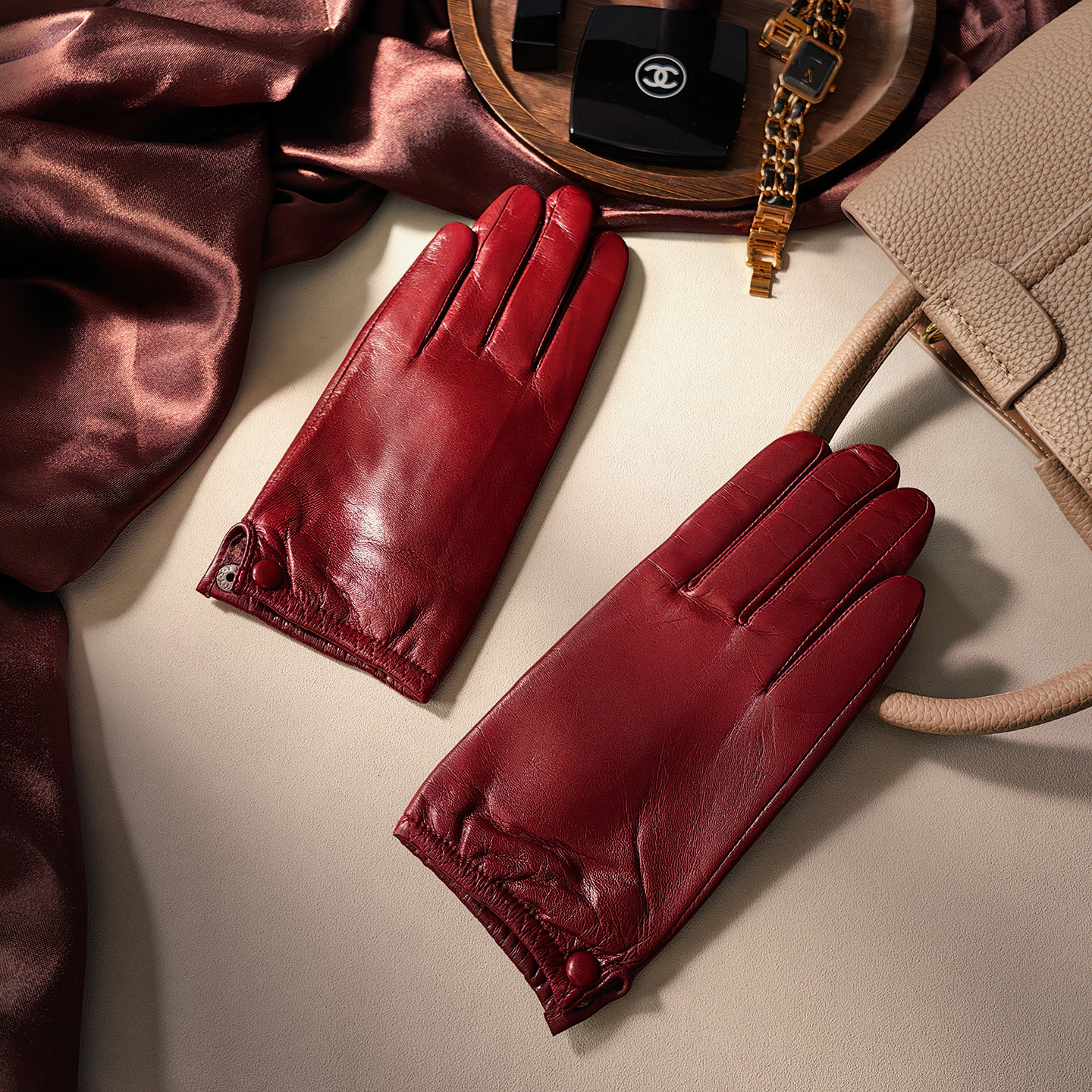 短款女士真皮手套进口小山羊皮薄款时尚休闲加绒加厚手机触屏秋冬