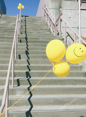黄色黑色笑脸小清新ins风气球拍照野餐摄影道具smile生日派对婚庆