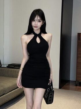 2026新款网感短款挂脖露背短款棉质打底连衣裙