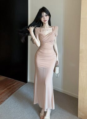 2026新款网感低胸露肩短袖褶皱中长款网纱打底连衣裙
