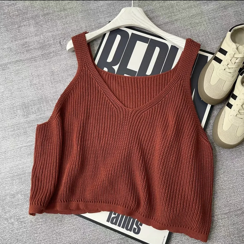 原创设计2025文艺复古简约百搭短款棉线V领坑条针织背心吊带上衣