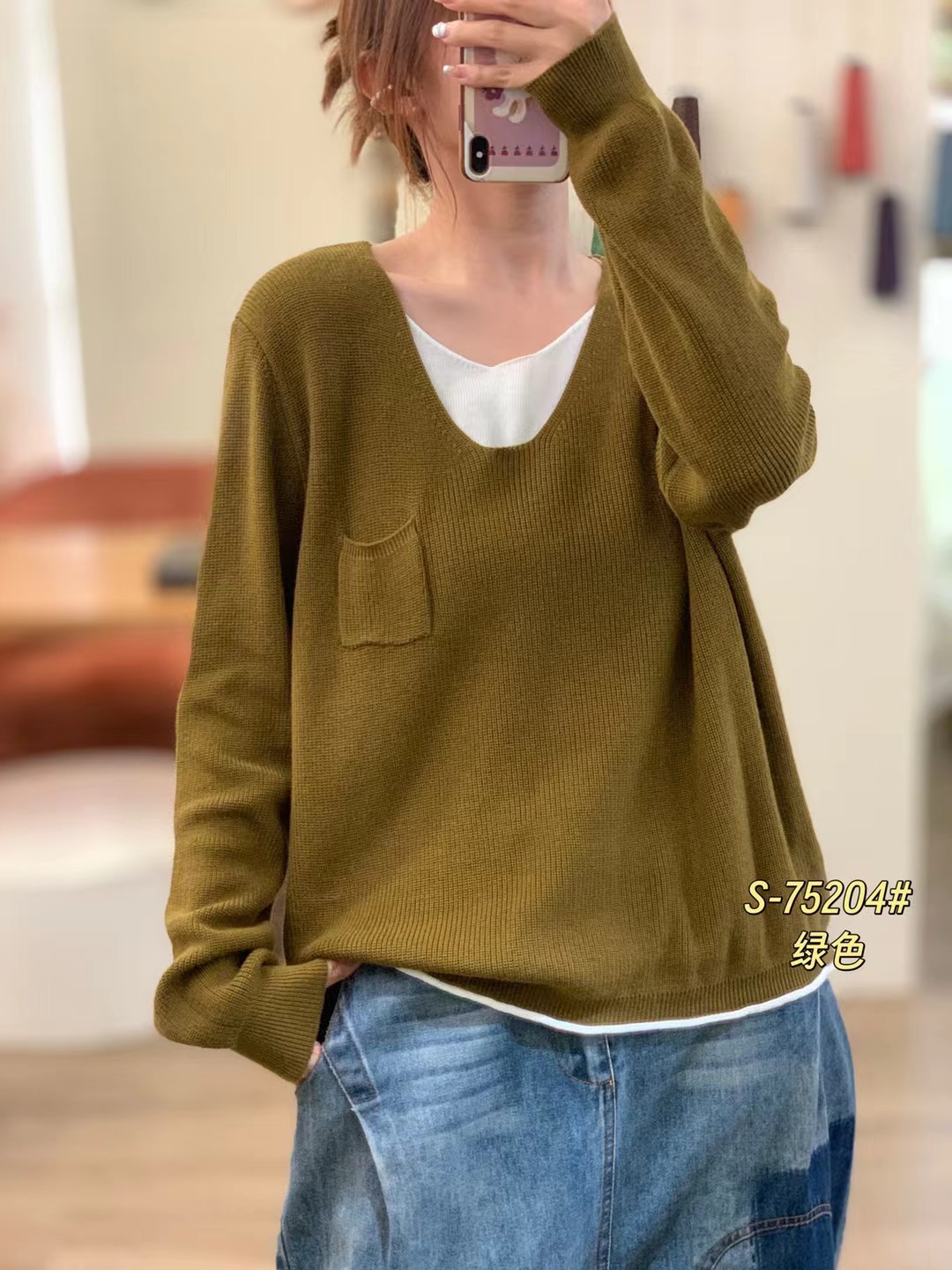 秋冬新款纯色宽松大码内搭长袖上衣套头V领打底针织衫女显瘦毛衣