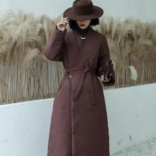 宽松加厚白鸭绒收腰显瘦外套 过膝2025新款 文艺冬季 羽绒服女中长款