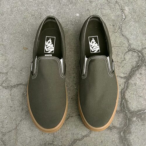日本代购直邮Vans SLIP-ON一脚蹬经典版万斯男女板鞋复古百搭舒适