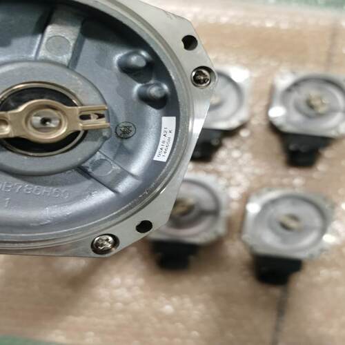 三菱伺服编码器 OSA18-A21 配 HF-SE52B  HF-SE102B 设备