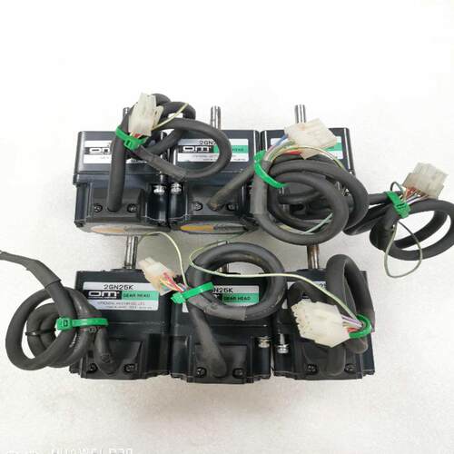 东方刷直流电机，AXUM210-GN,减速机2GN25K,！