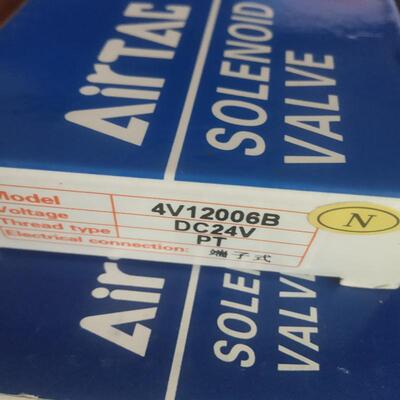 4V12006B亚德客5V130C06B050 230C08B050双头电磁阀7V12006B