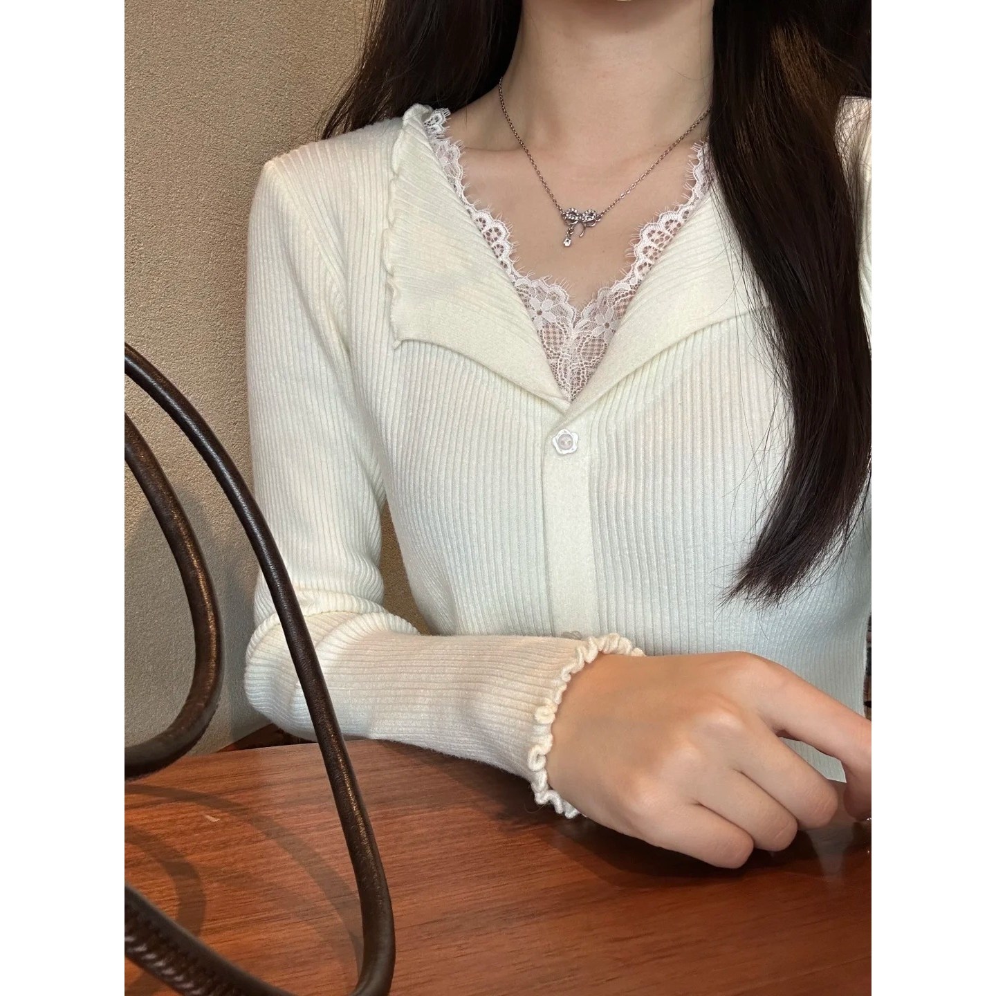 法式轻奢bm风别致蕾丝边V领长袖针织毛衣女春秋冬季打底衫上衣潮,女装/女士精品,毛针织衫,淘宝优惠券,粉丝福利购,淘宝优惠卷