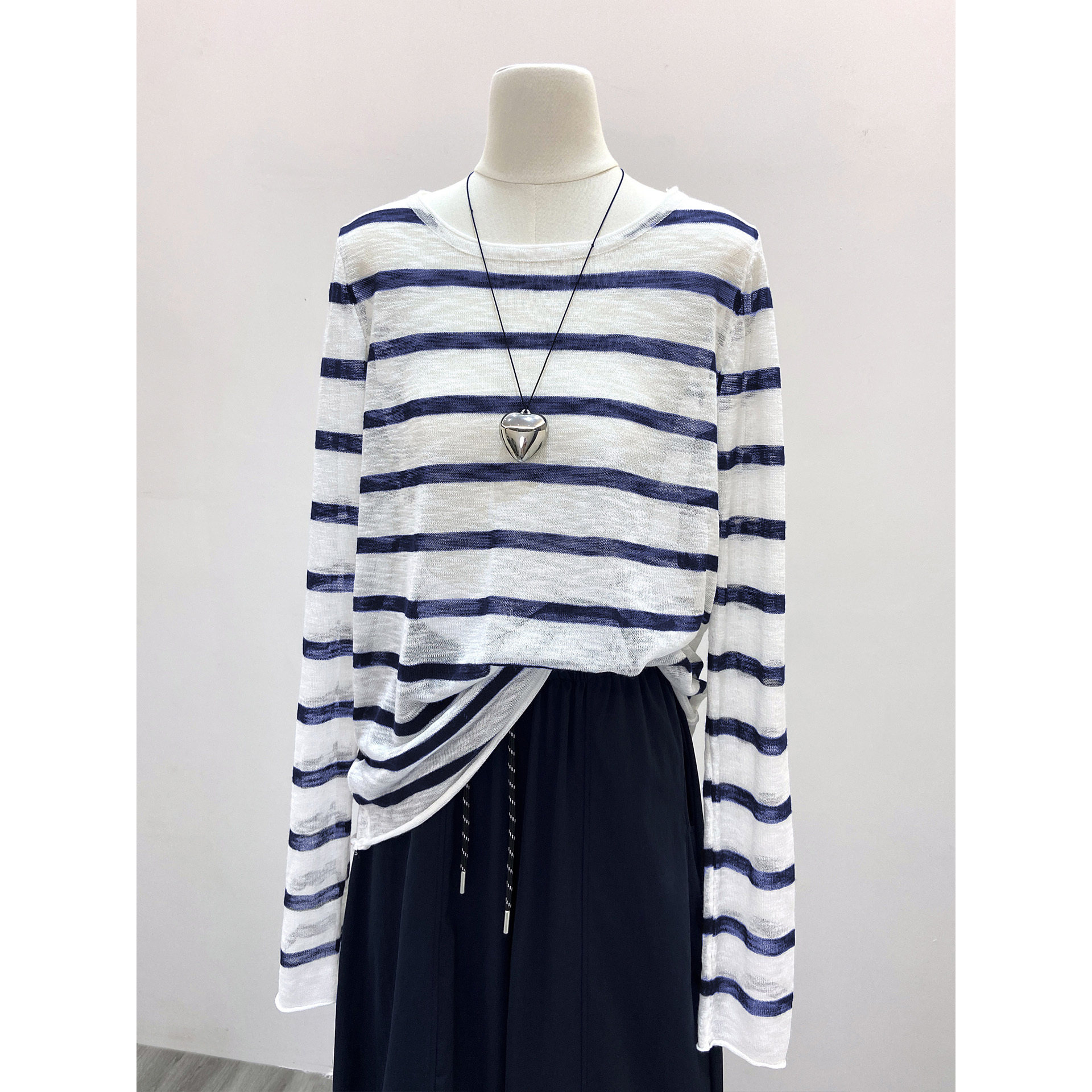 韩系独特条纹长袖冰丝针织防晒罩衫女夏季轻薄休闲慵懒风显瘦上衣