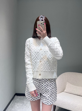 云朵温柔氛围感2025早春新款菱格纹提花针织开衫立领拉链外套