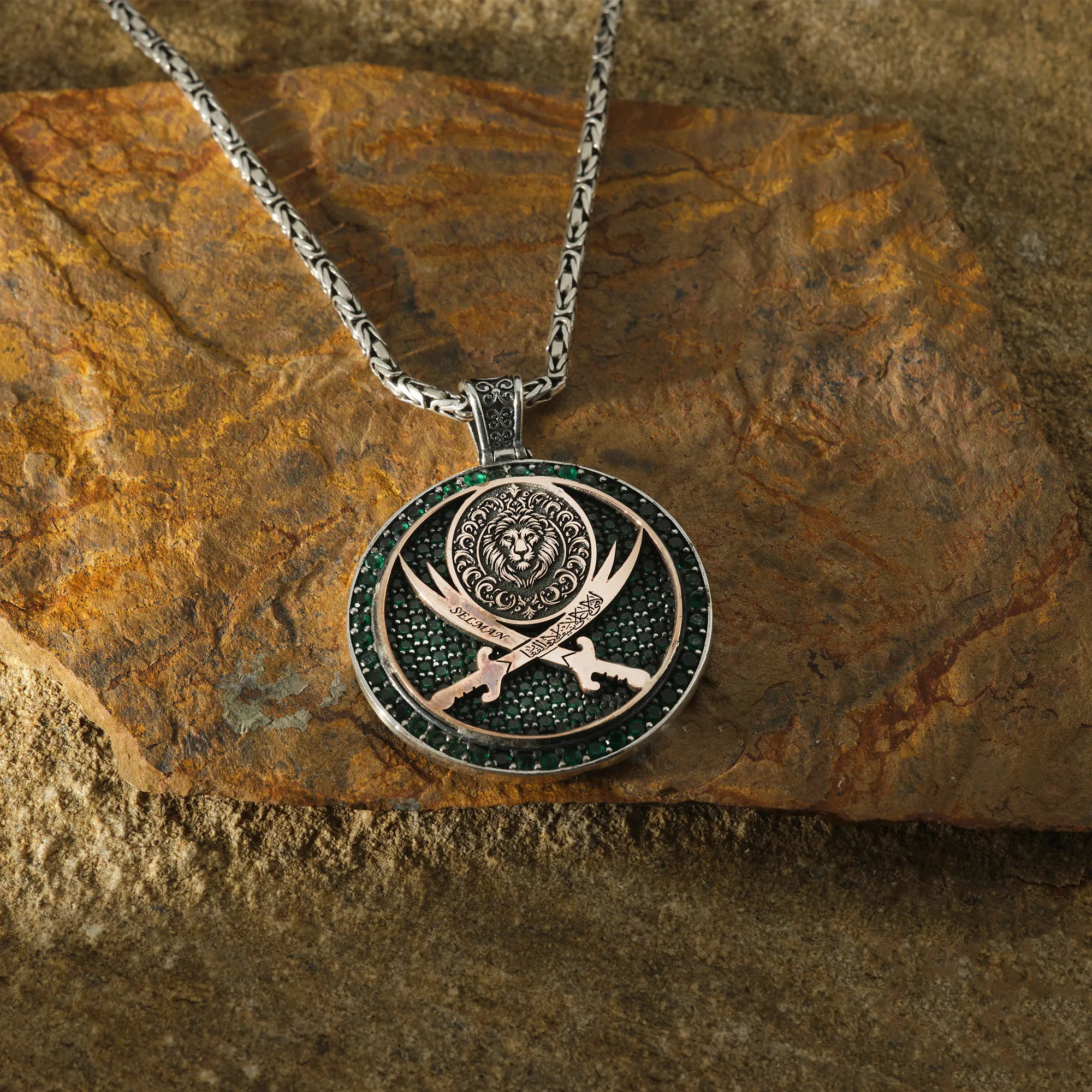 绿色宝石925银狮子王冠吊坠项链欧美复古宝石镶嵌延长链男女通用