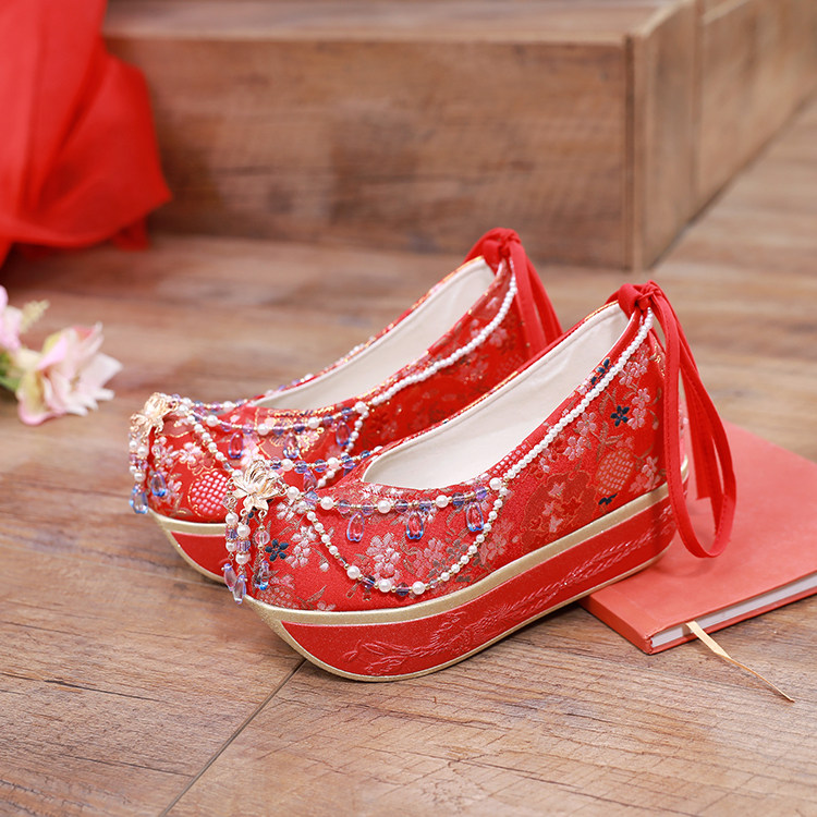 中式古典婚鞋秀禾服结婚绣花鞋古风翘头汉服女鞋子高跟红色新娘鞋,女鞋,婚鞋,淘宝优惠券,粉丝福利购,淘宝优惠卷