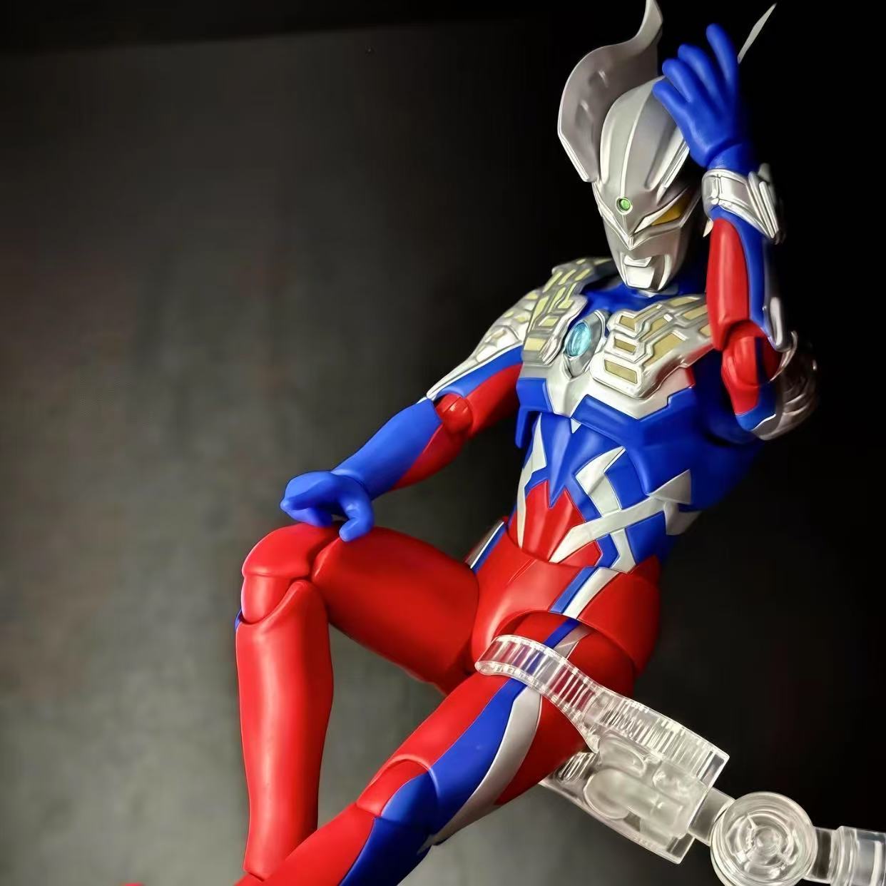 赛罗奥特曼玩具手办人