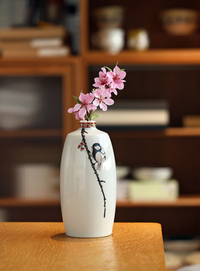 日本九谷烧陶瓷手绘作家款花瓶