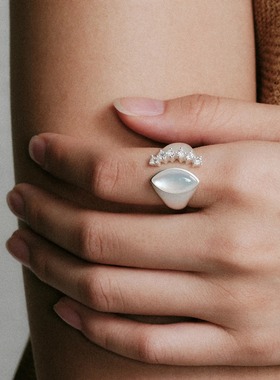 MOIAUSSI 月桂钻心白贝母戒指 轻奢简约原创小众设计师女S925纯银